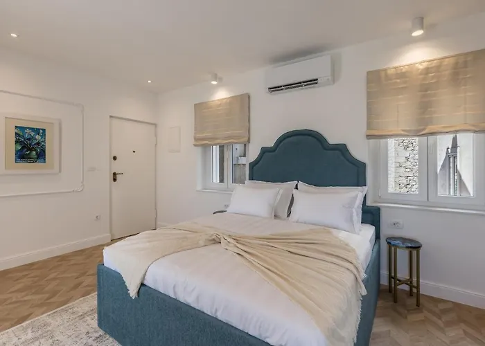 Split Finest Suite 2